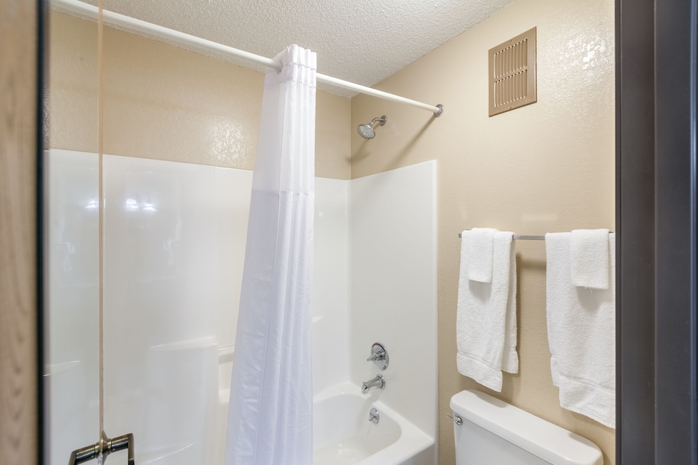 QUALITY INN ALLEN - PLANO EAST 17/37