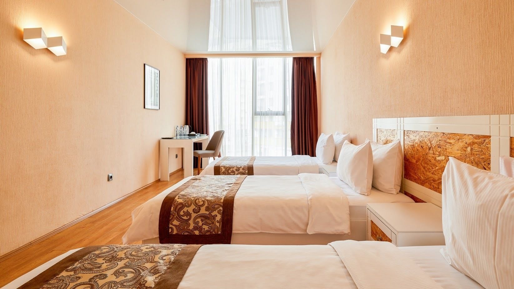 غرفة ثلاثية، Iveria Inn Tbilisi 6/10