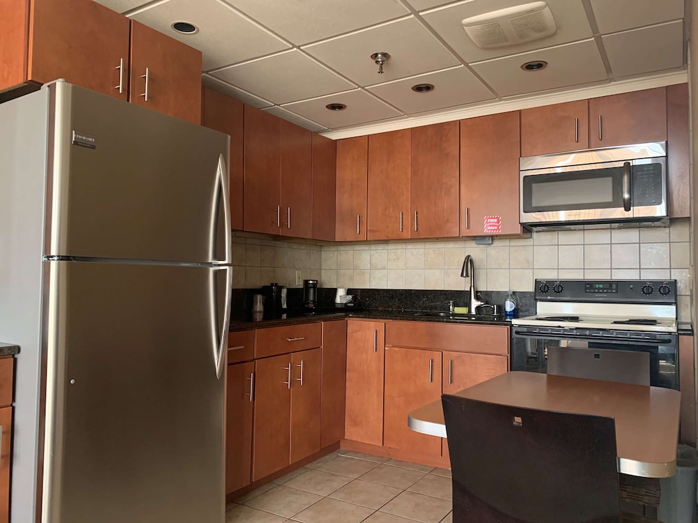 Best Western Executive Hotel Of New Haven - West Haven 24/48