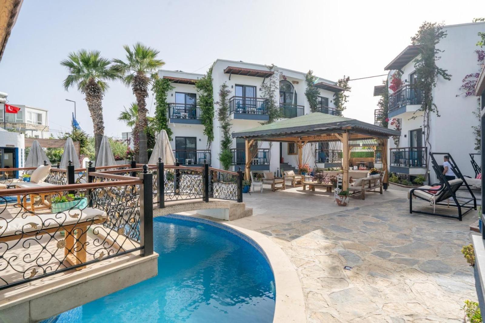 Orion Hotel Bitez 38/47