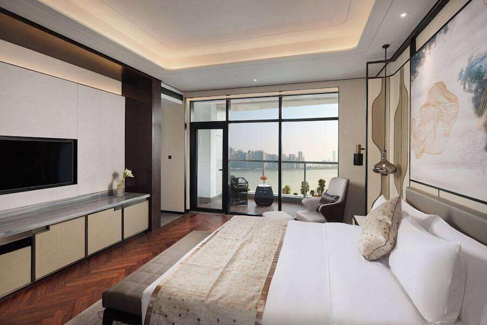 Howard Johnson by Wyndham Yacht Club Hotel Changsha 11/30