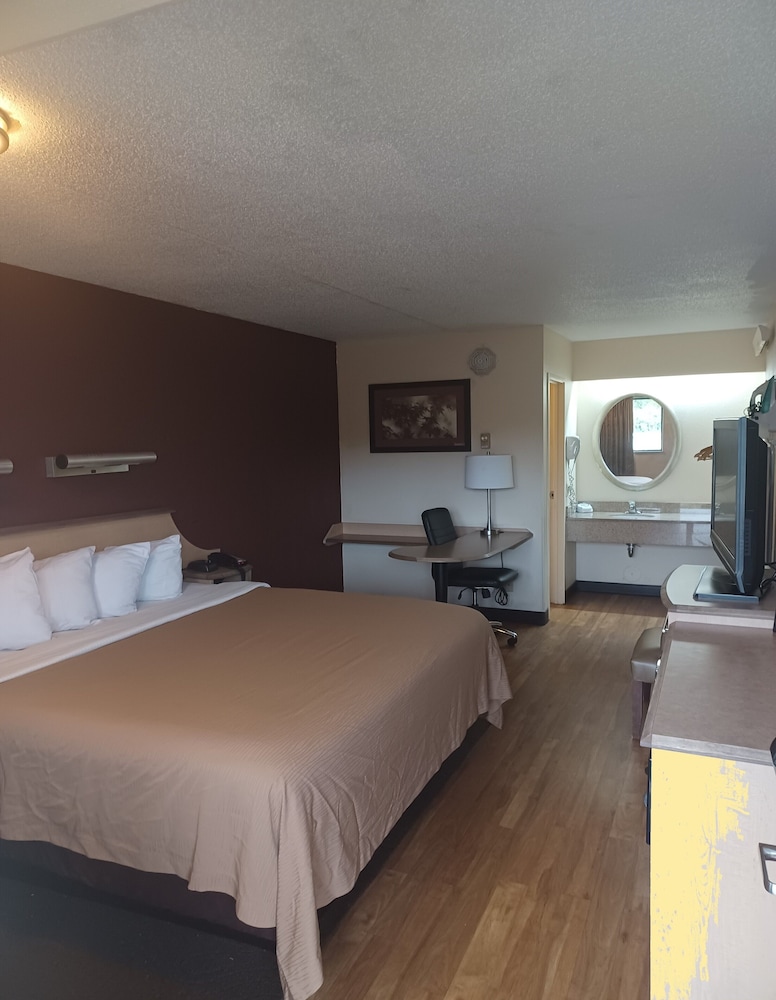 Red Oak Inn Detroit - Southfield 22/36