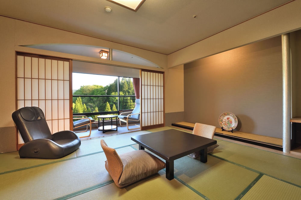 YUNOGO BISHUNKAKU 40/62