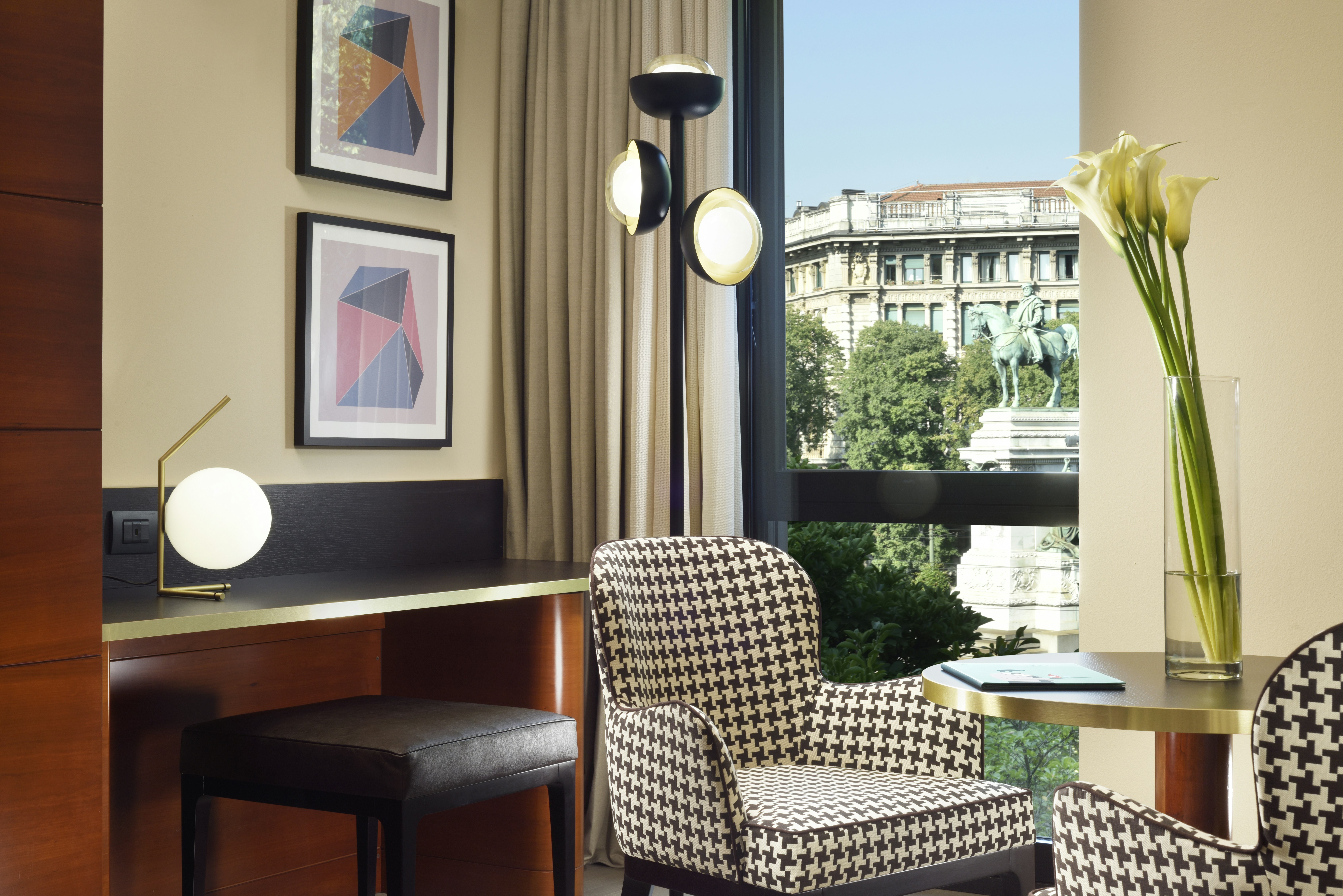 Unahotels Cusani Milan 42/69