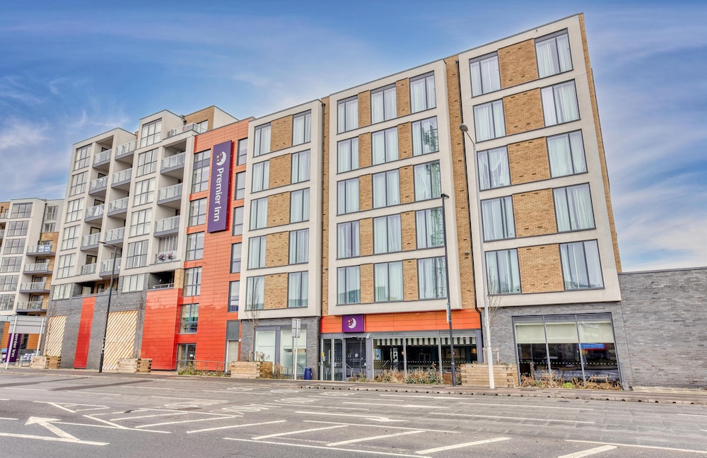 Premier Inn London New Southgate 28/30