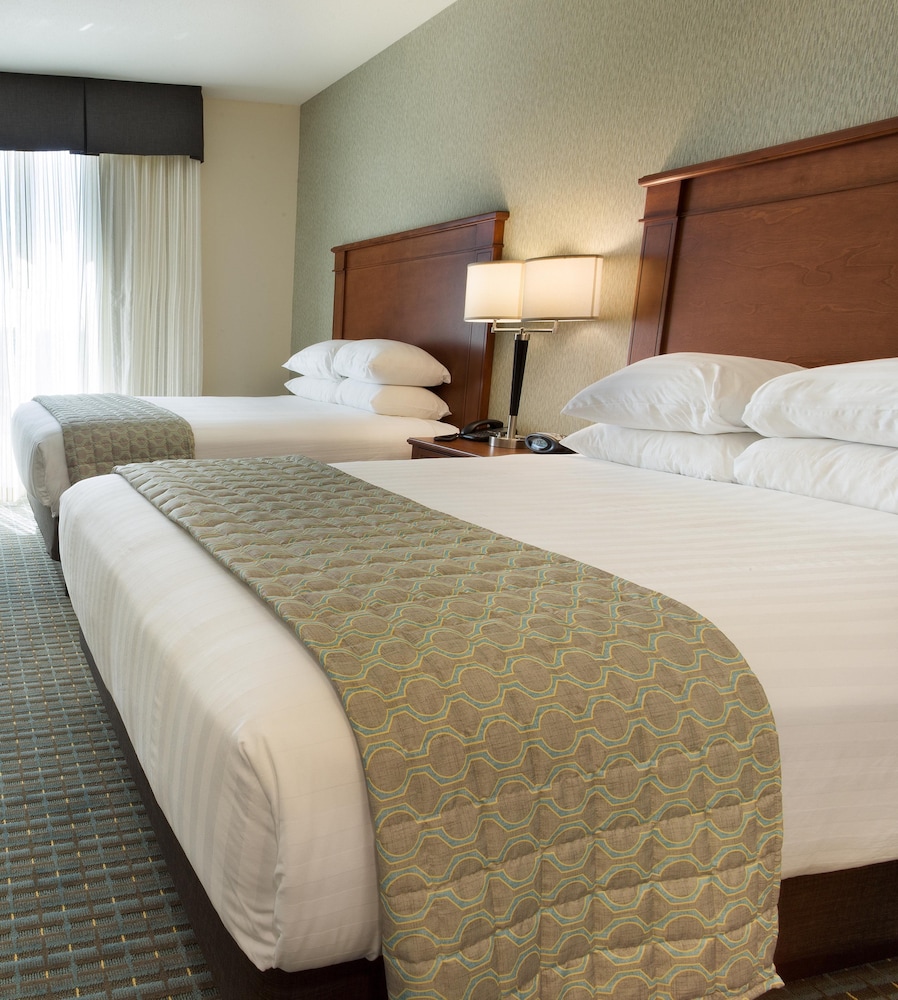 Drury Inn and Suites Burlington 3/44