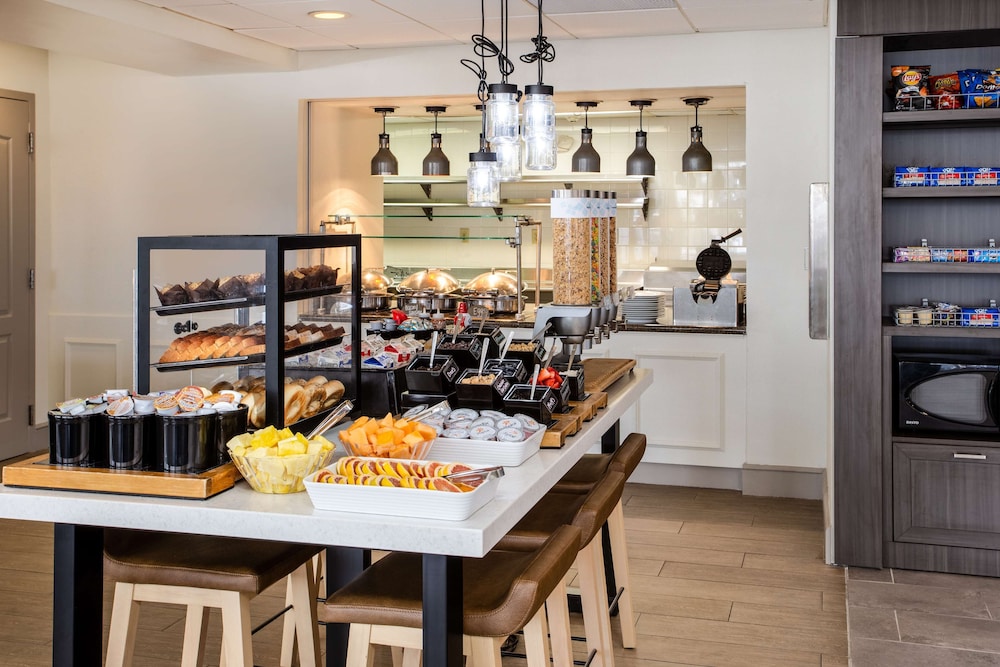 Hilton Garden Inn Nashville-Smyrna 40/55