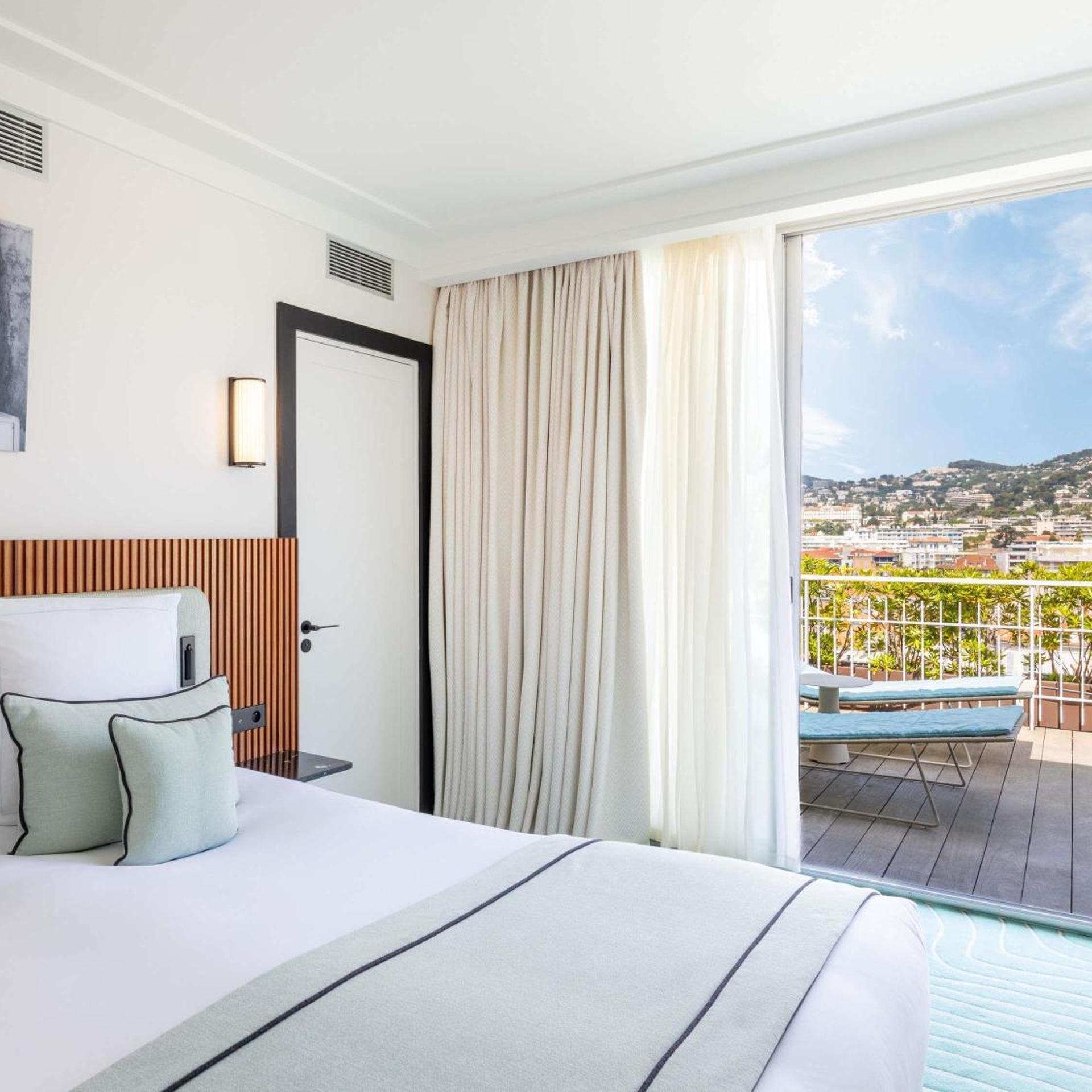 Serenity, Suite, City View, Terrace, Mondrian Cannes 3/8