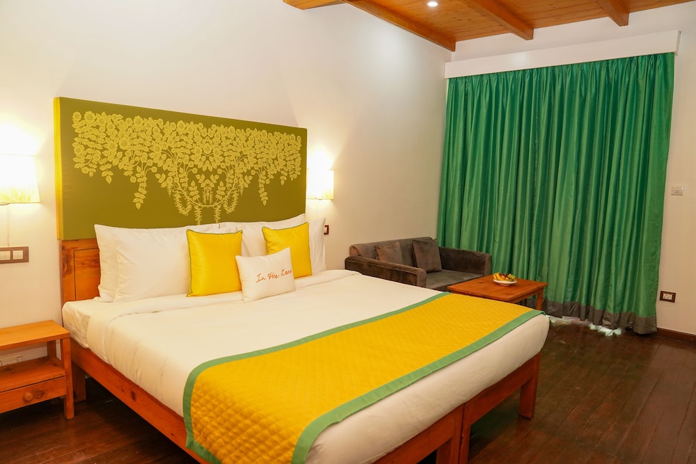 Tall Trees Resort 10/50