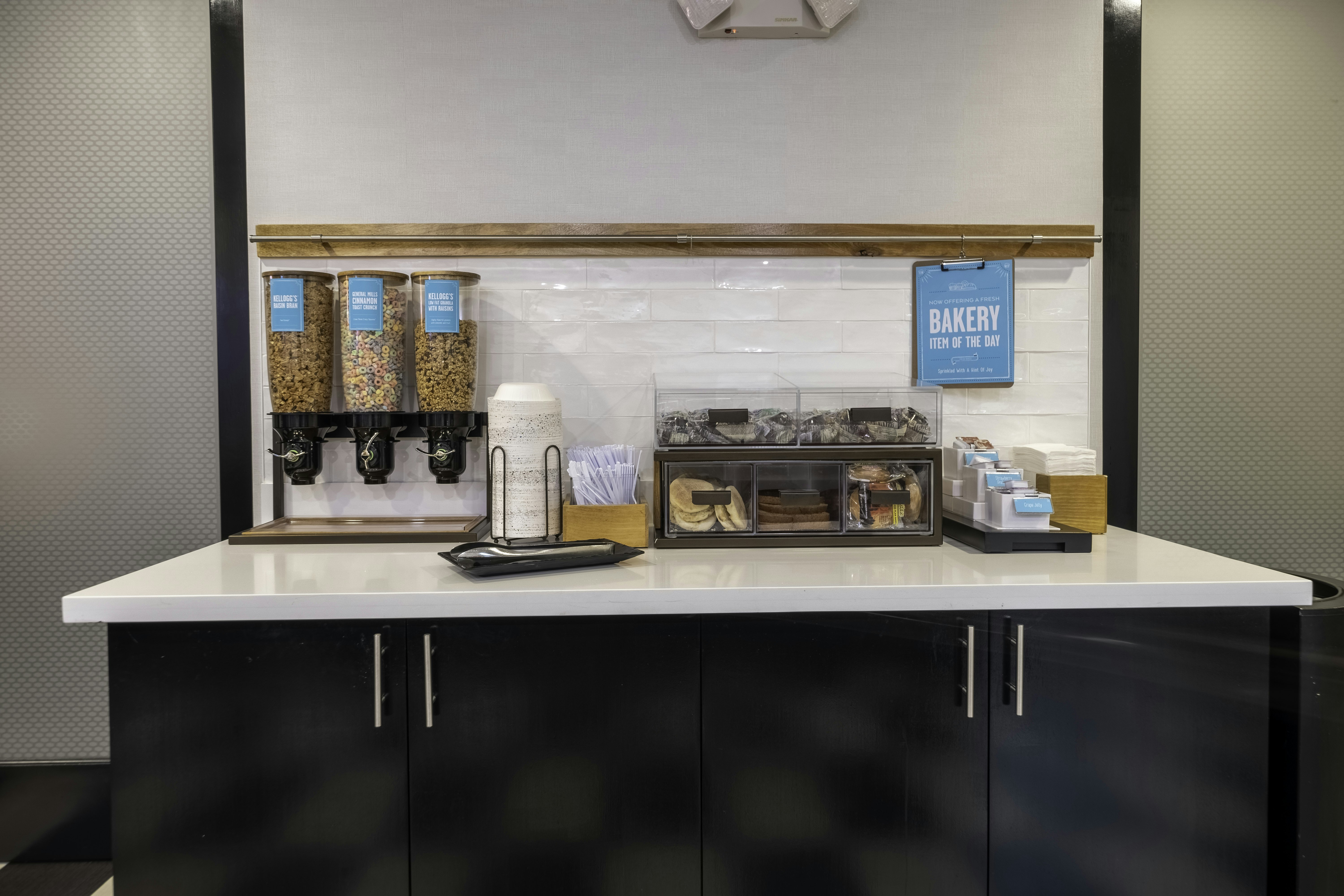Hampton Inn And Suites Dupont 25/46