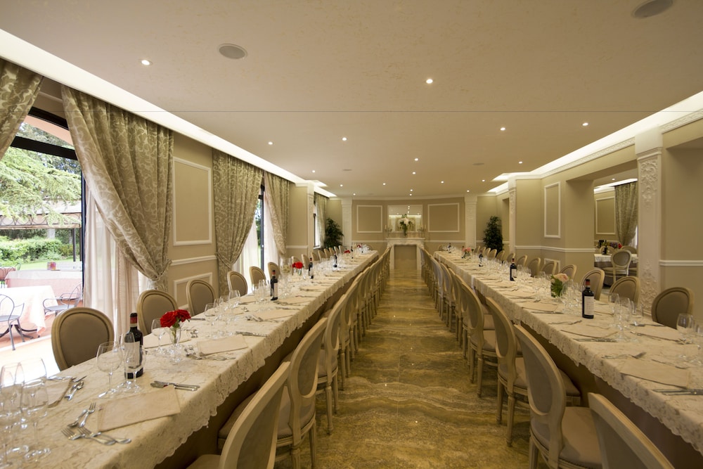 Villa Lecchi 36/50