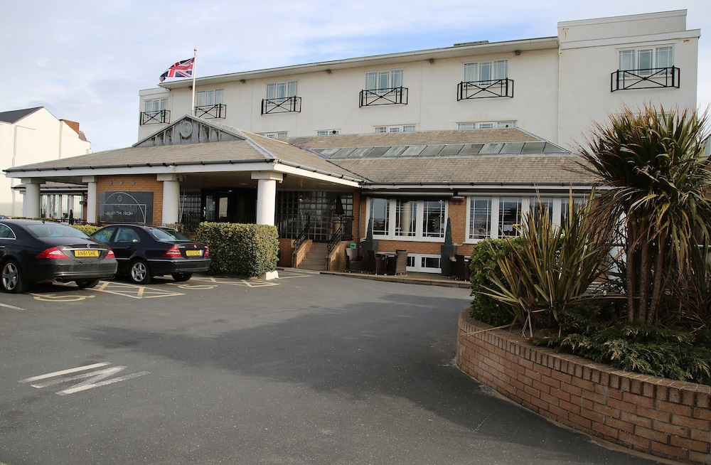 Inn On The Prom 37/42