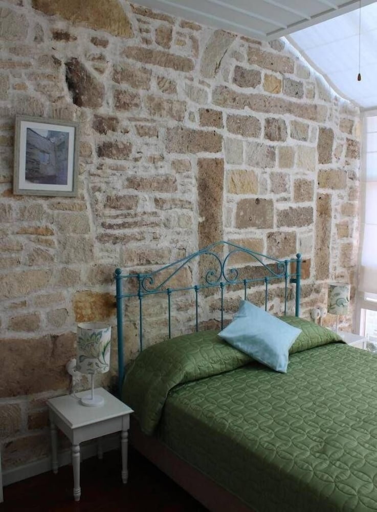 Eski Tas Otel 15/28