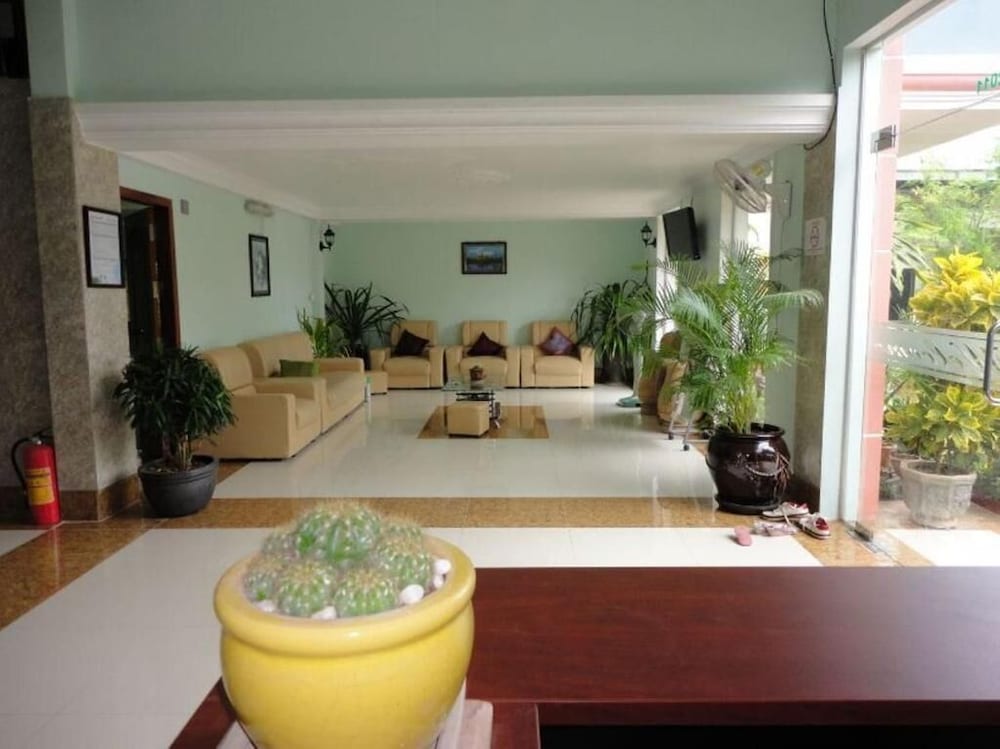 The Coconut House 13/50