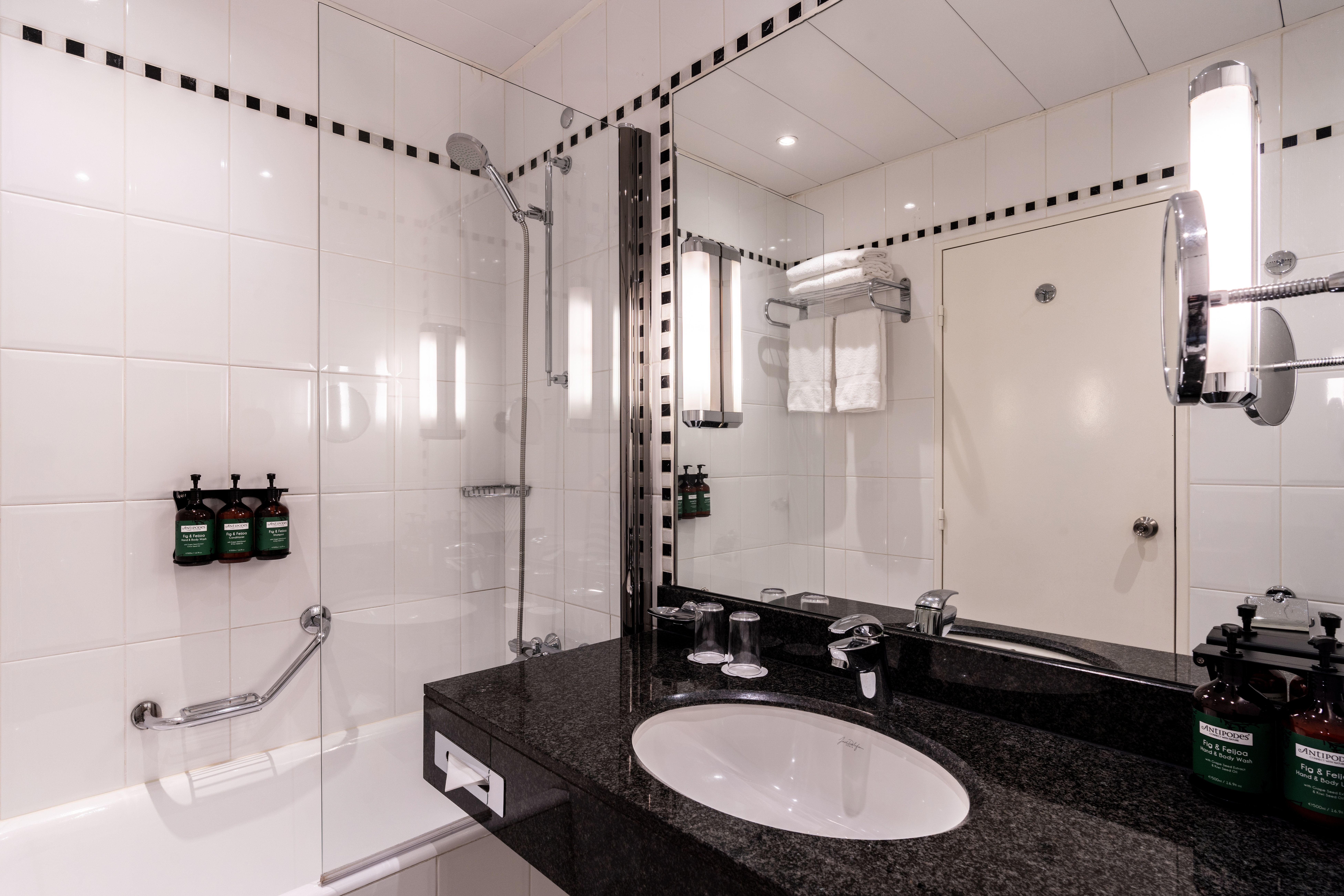 Crowne Plaza Paris Republique 75/76