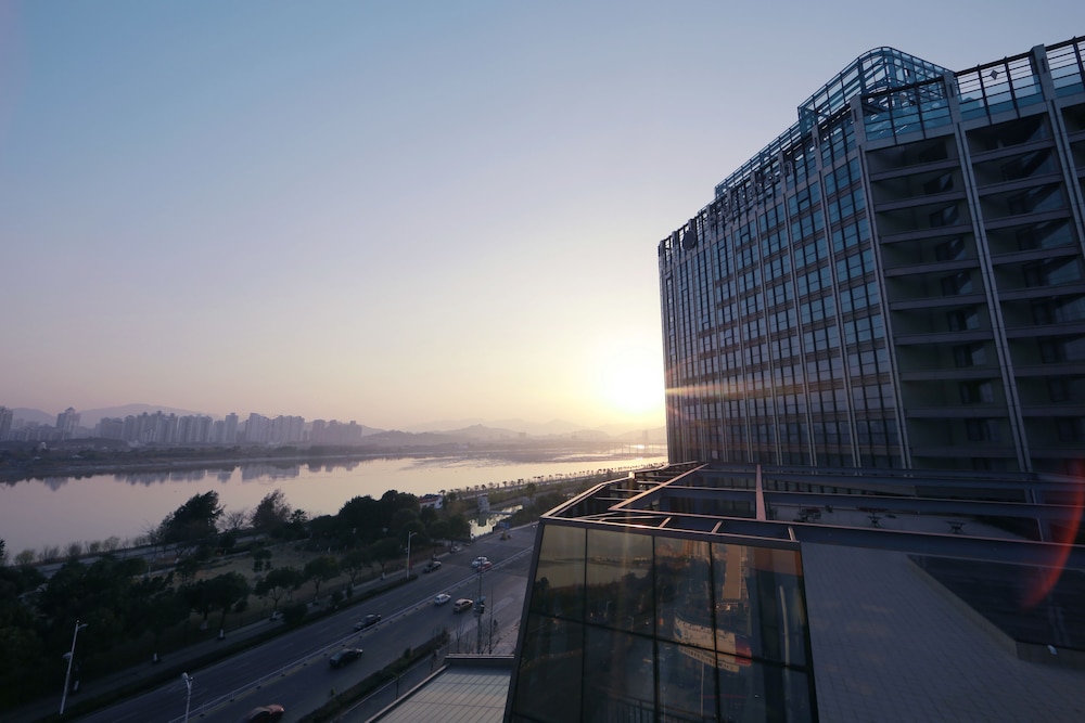Pullman Wenzhou 4/49