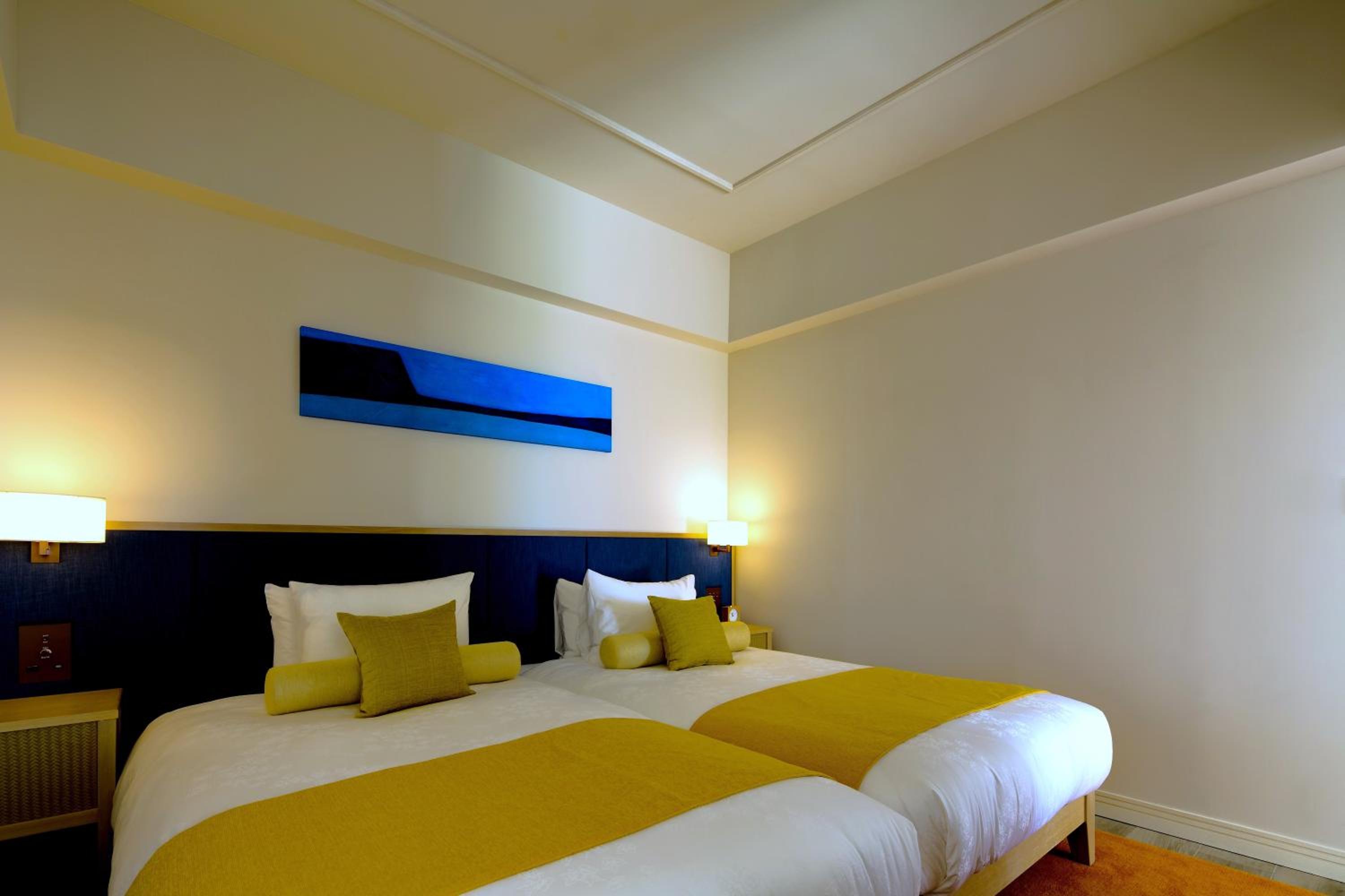 Pool, Premier, Villa, Twin Beds, Sofa, Lounge Access