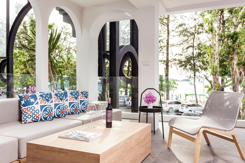 Anona Beachfront Phuket Resort 47/65