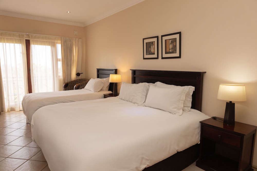 Splendid Inn Port Edward Ex Premier Hotel Edwardian 30/71