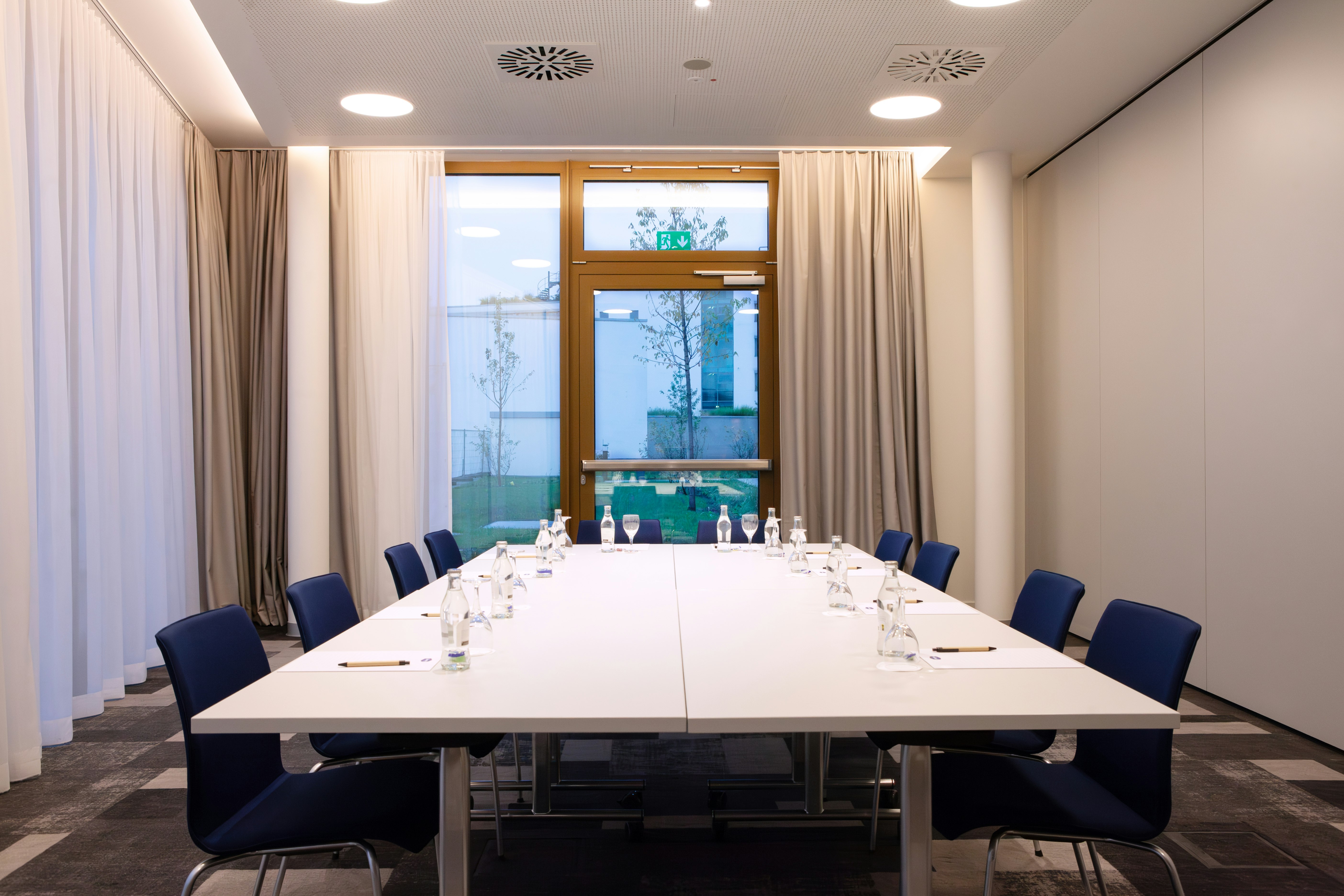 Hampton by Hilton Stuttgart Airport 48/50