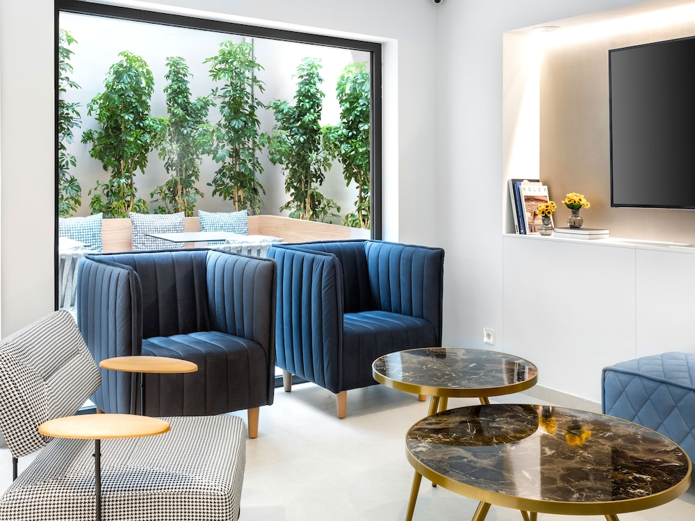 Days City Suites 32/57