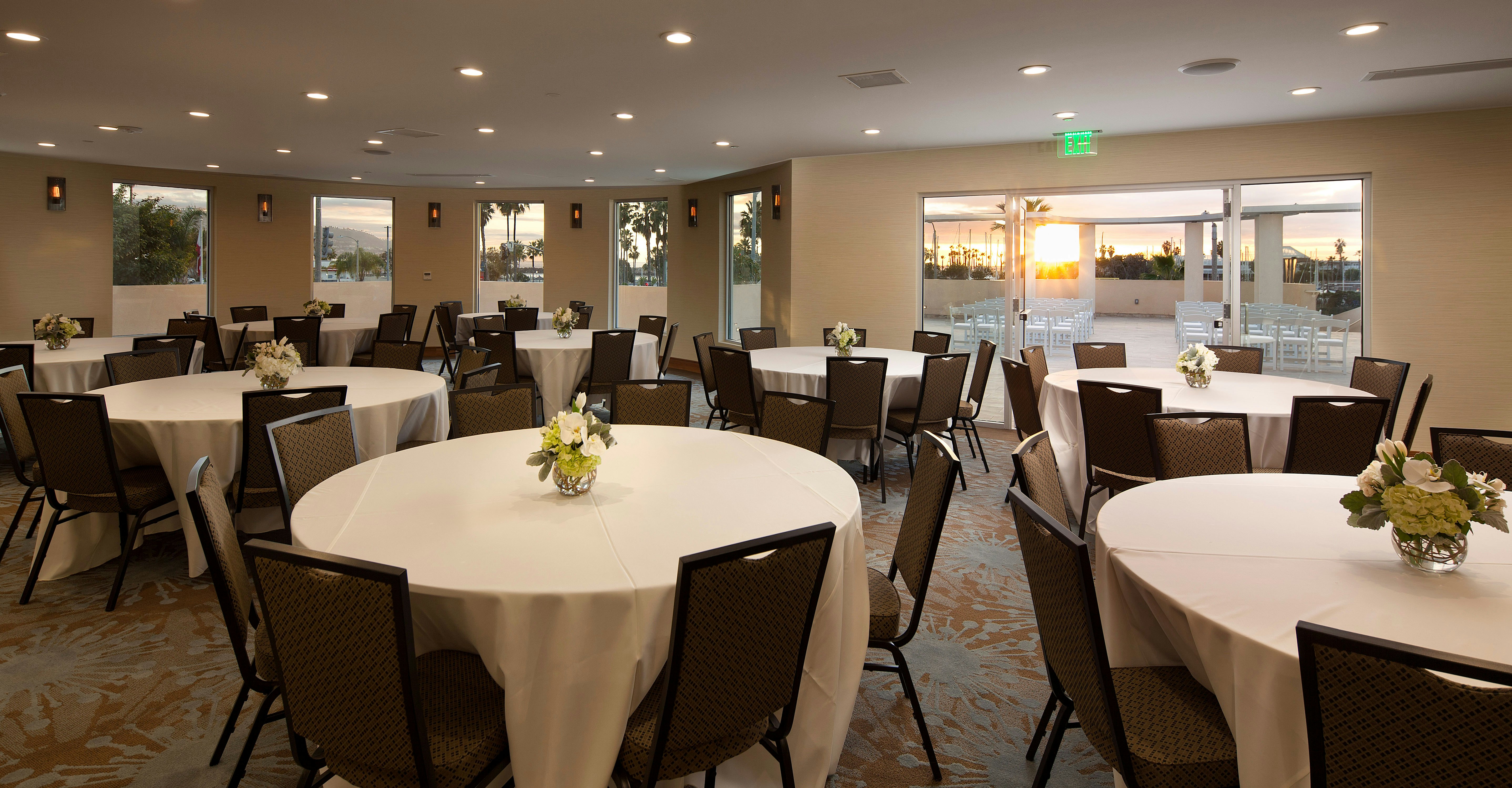 Redondo Beach Hotel Tapestry Collection By Hilton 48/76