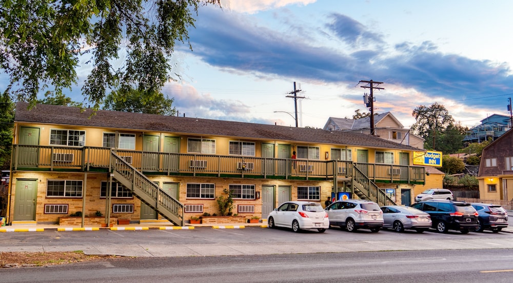 Budget Inn Motel 44/54