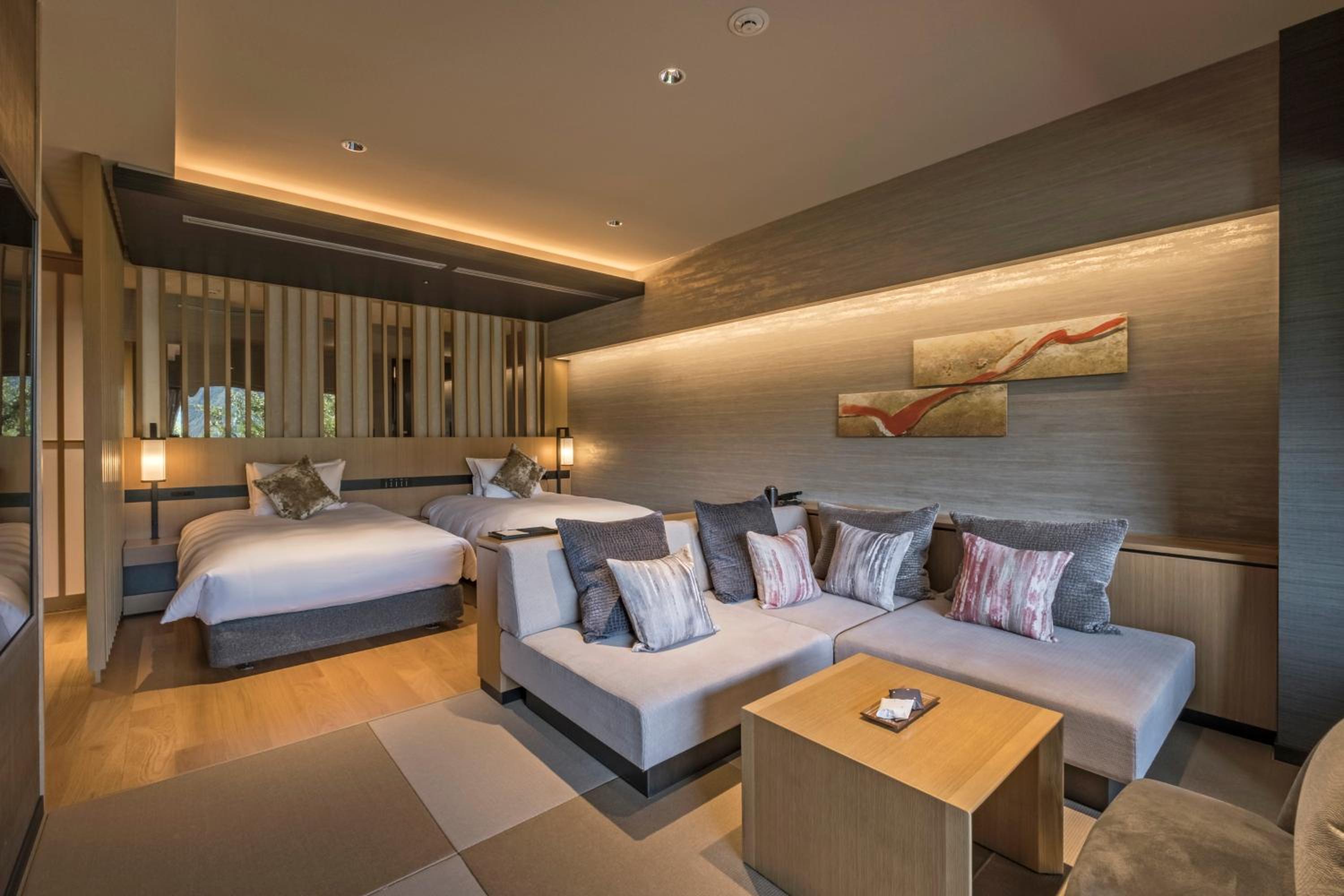 Japanese, Deluxe, Twin Beds, Outdoor Bath, 2 Sofa, East Wing