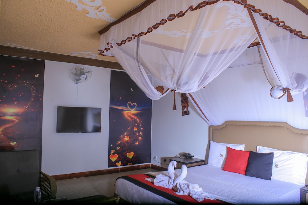 Saffron Beach Bistro & Cottages 15/50