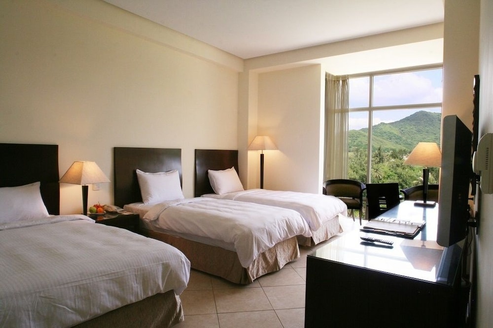 Chateau Beach Resort 13/78
