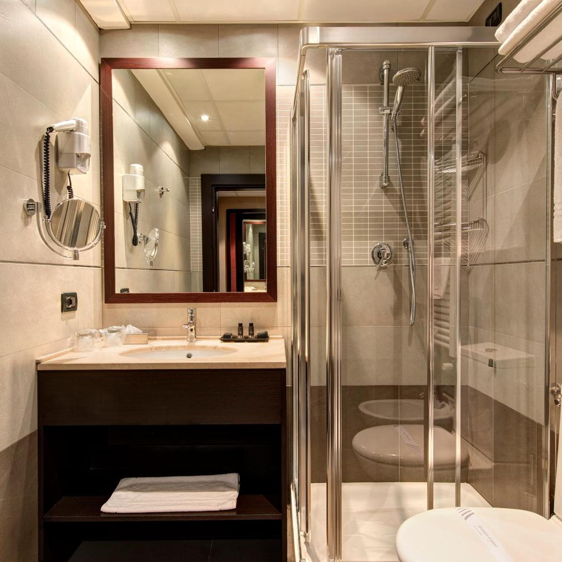 غرفة ثلاثية بسرير كينج وسرير فردي، Best Western Gorizia Palace Hotel 8/8