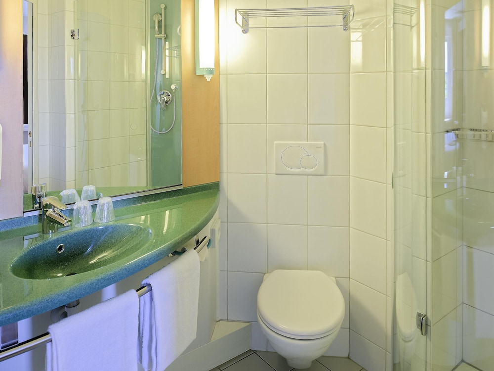 IBIS FRIBOURG 50/50