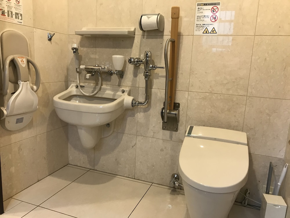 Toyoko Inn Kenkyu-gakuen Ekimae 47/48