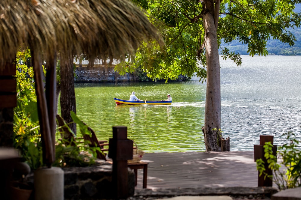 Jicaro Island Ecolodge 7/44