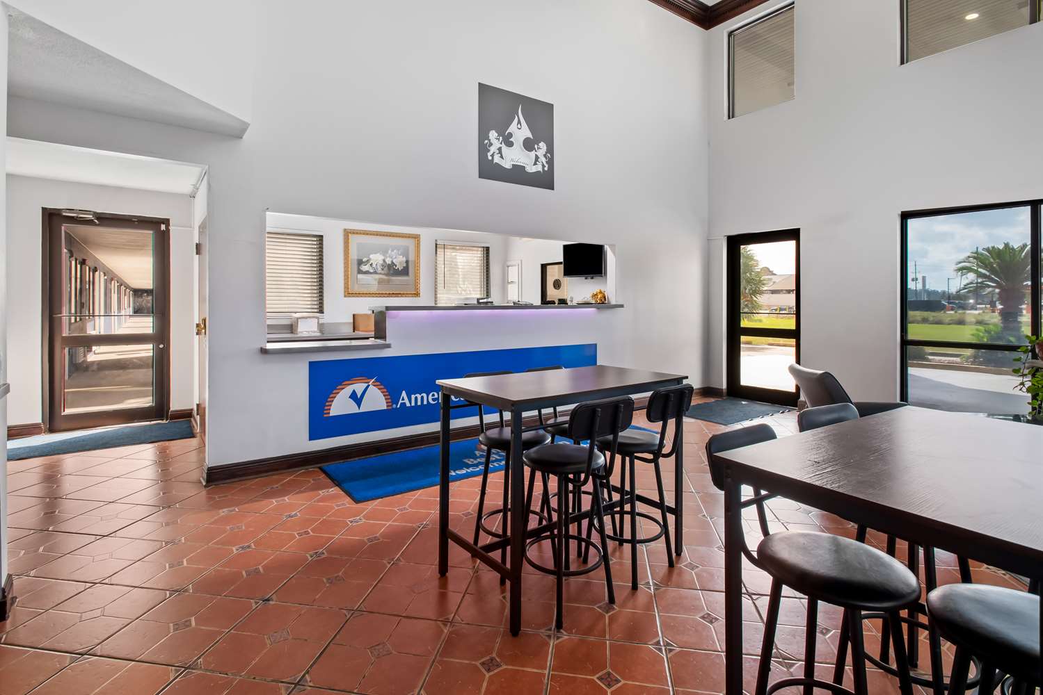 Americas Best Value Inn Gonzales 29/38