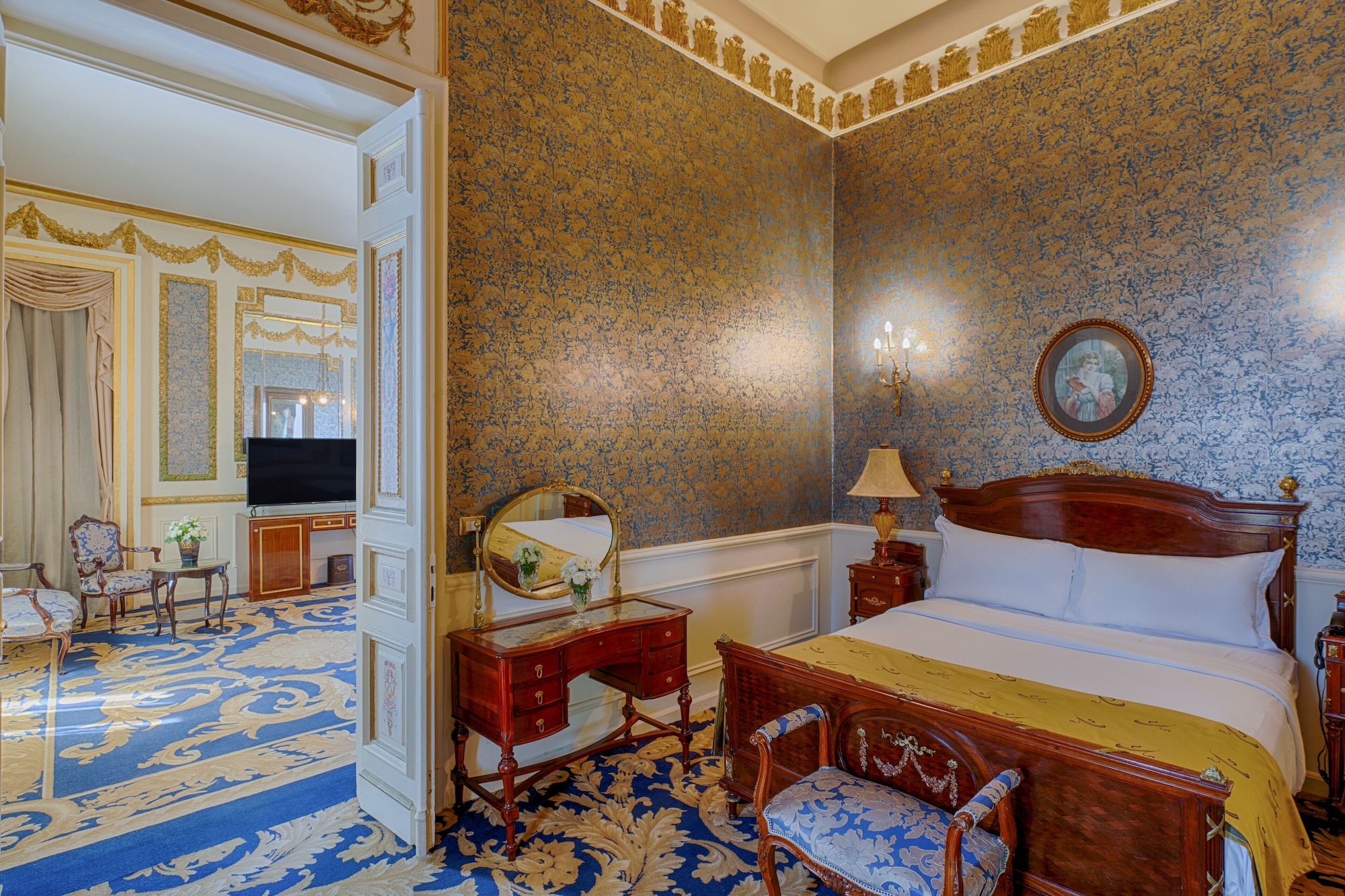ROYAL, GOLD, SUITE, SEA VIEW
