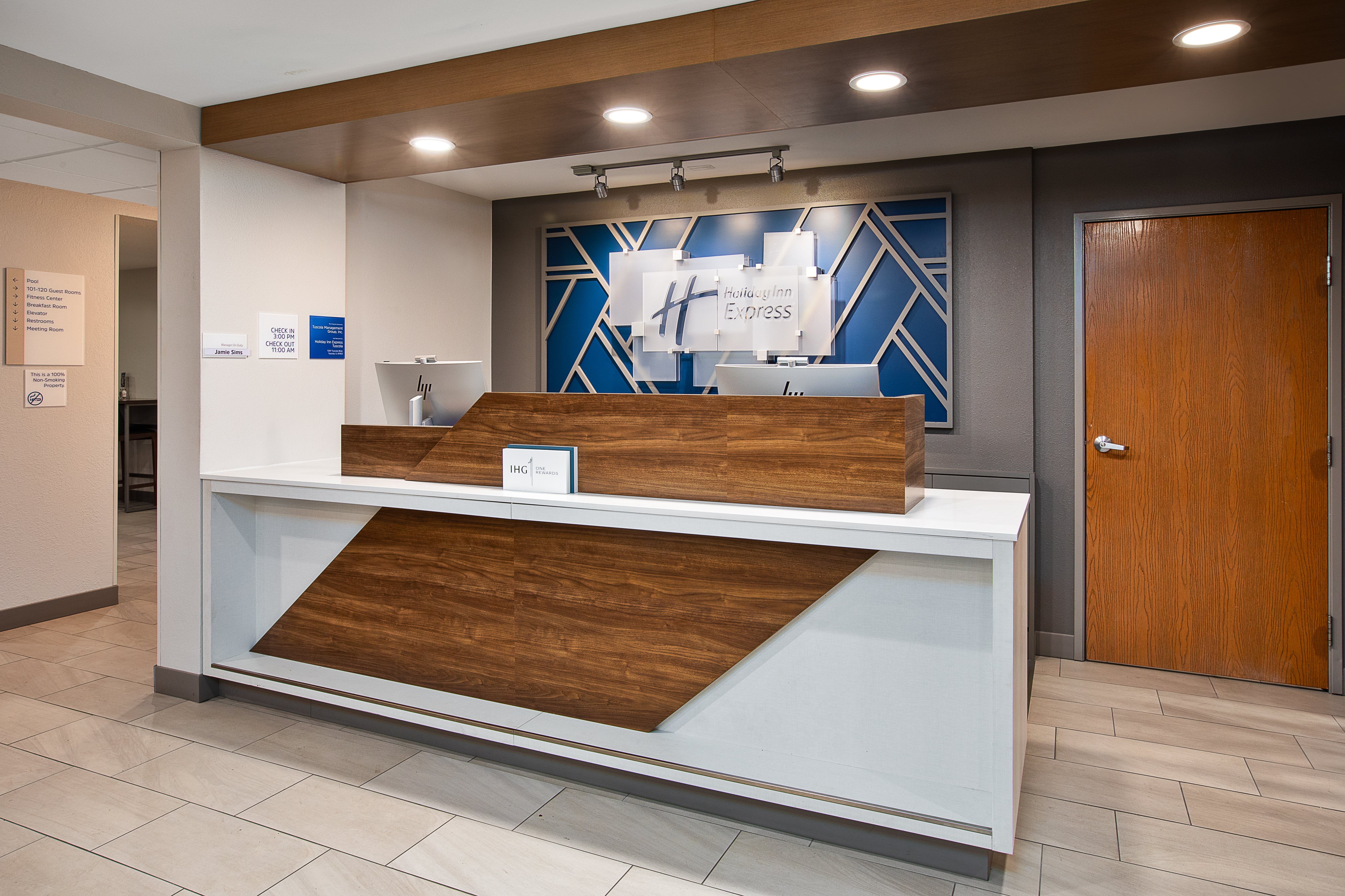Holiday Inn Express Tuscola 7/56