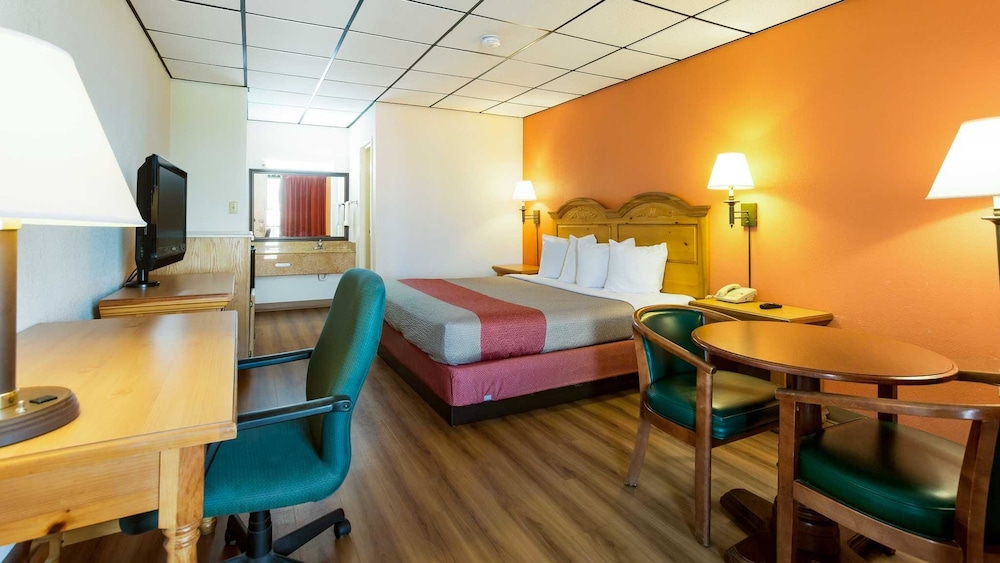 Motel6 Clarksville, TN 39/57