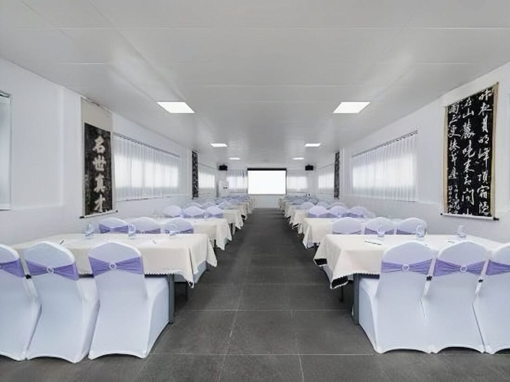 PIN Hotel Guangzhou Beijing Road Pedestrian Street Gongyuanqian Metro Station Branch 23/33