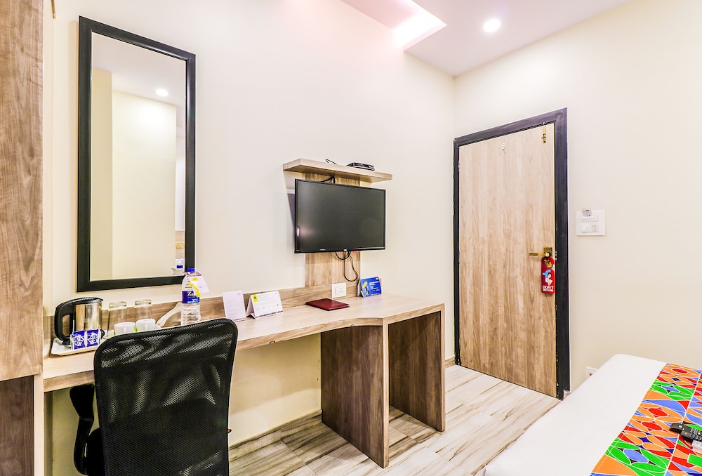 Fabhotel Aksa International Andheri East 21/32