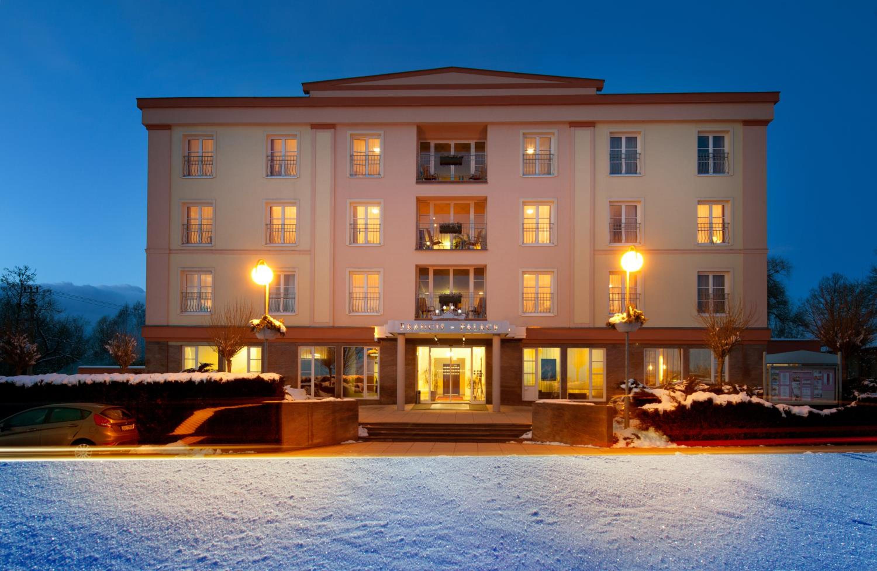 Francis Palace Hotel 2/50