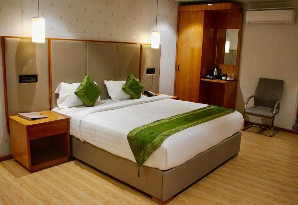 Hotel Reva Regency 13/38