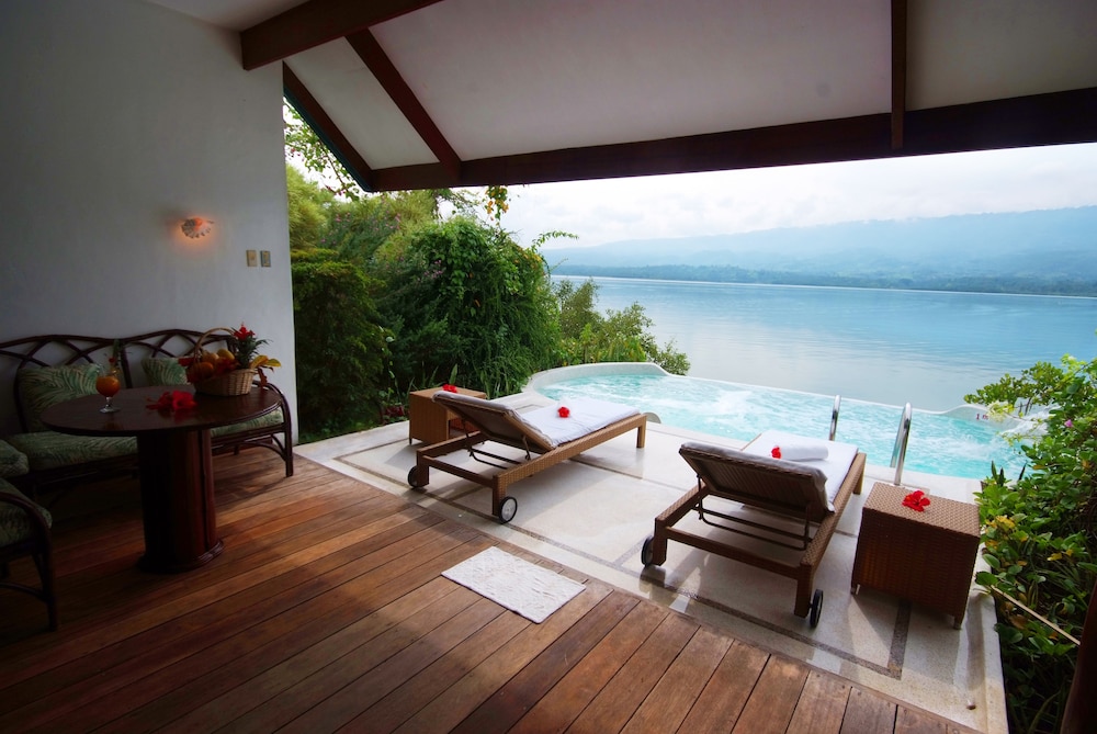 Badian Island Wellness Resort 24/50
