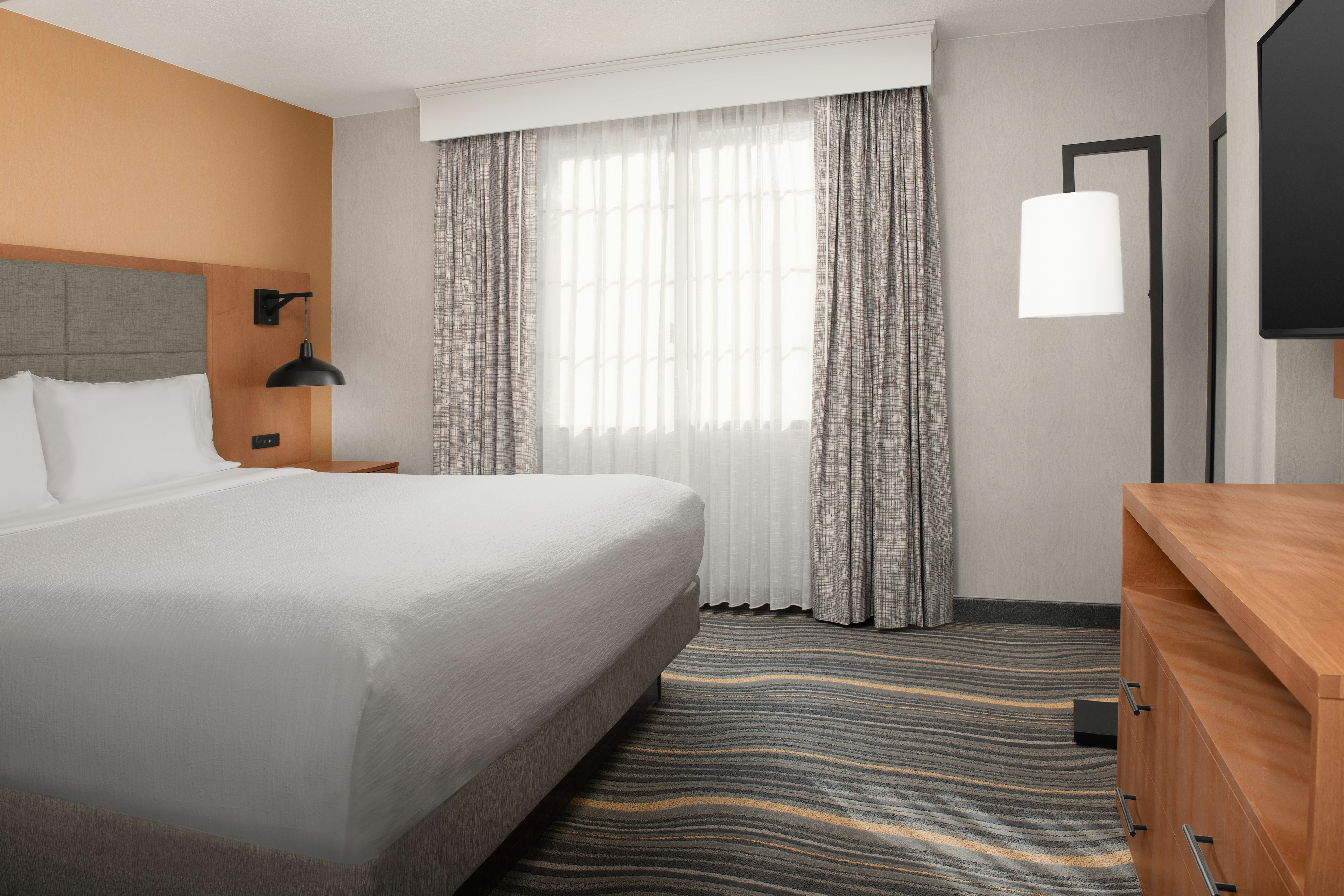 Room, King Bed, Balcony or Patio