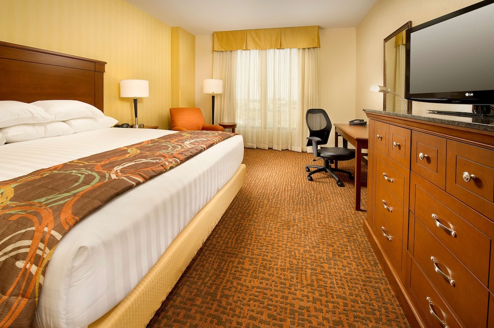 Drury Inn Suites Denver Westminster 16/50