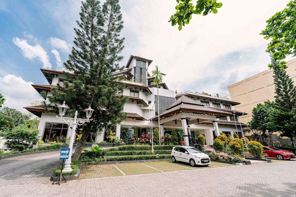 Grand Diamond Hotel Yogyakarta 41/53