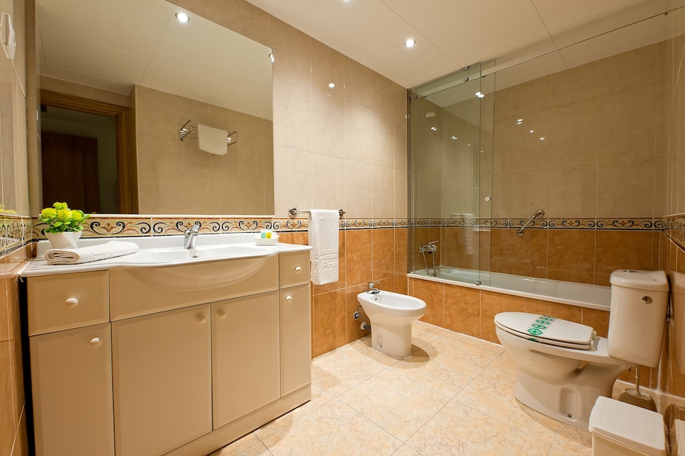Pineda Suites Apartments By Rentalmar 50/50