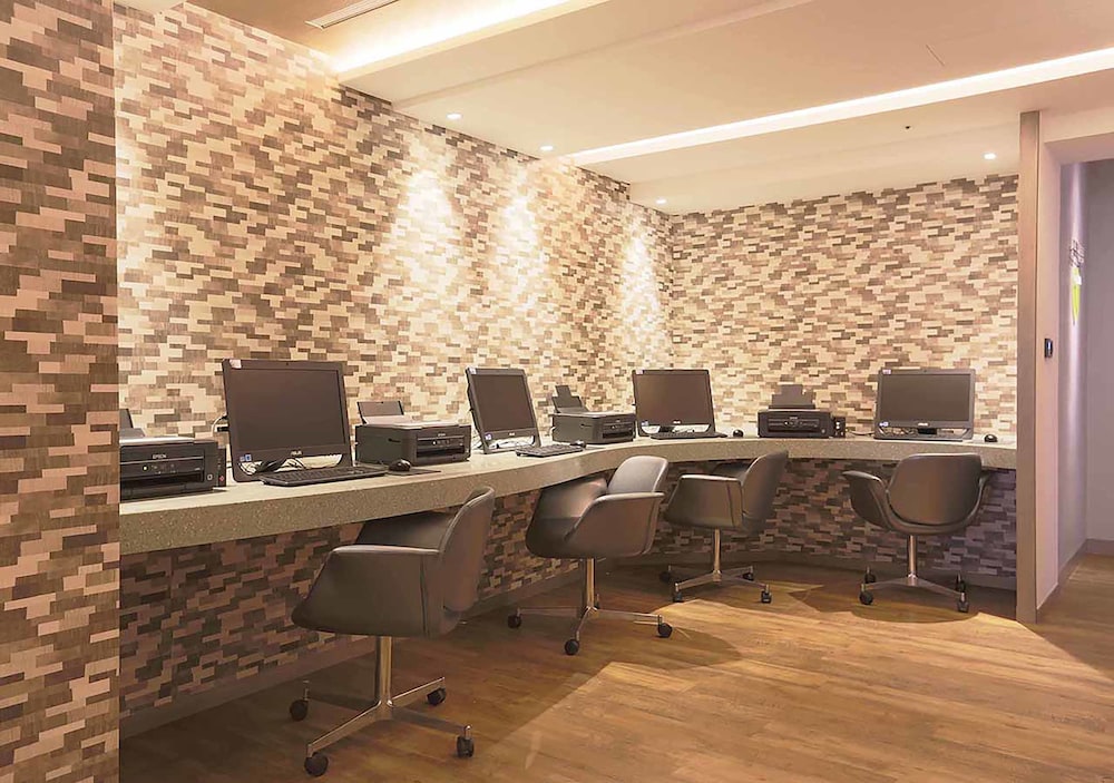 Royal Group Hotel Minghua Branch 37/43