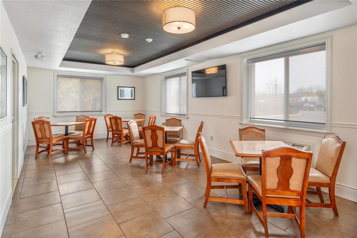 Comfort Inn & Suites Thousand Islands Harbour District 13/18