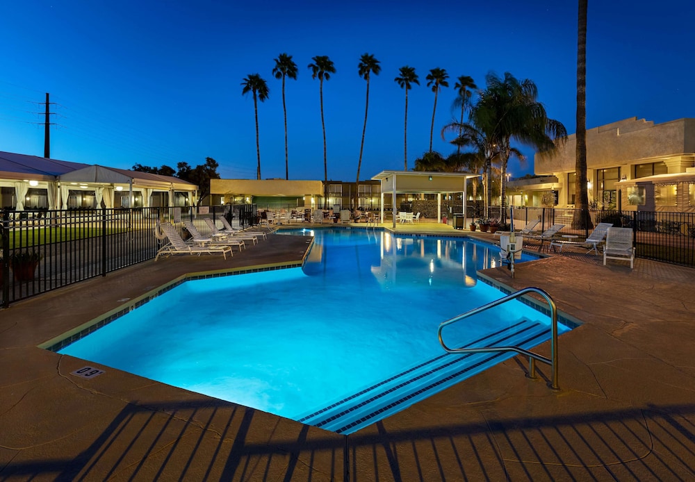 Ramada by Wyndham Tucson 6/63